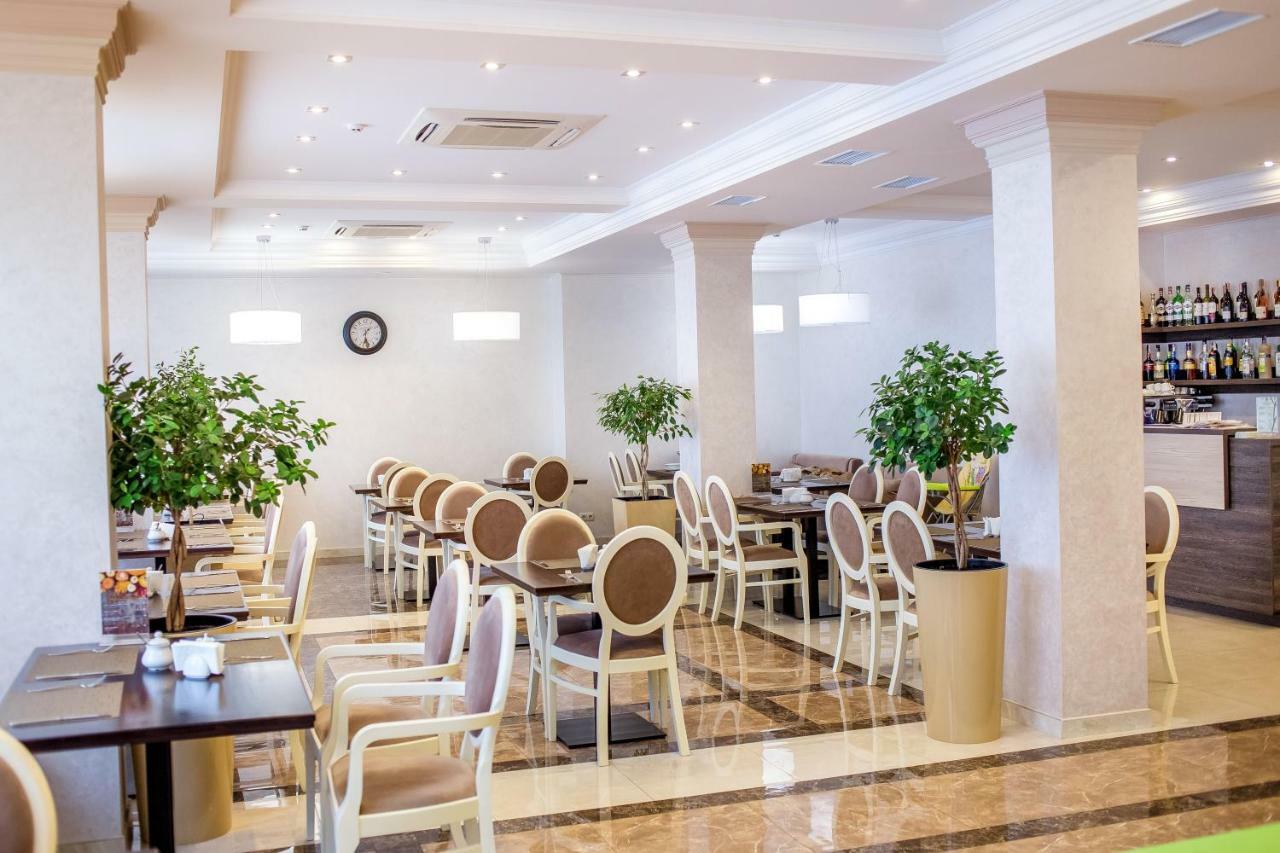 Green Park Hotel & Spa Truskavets Exterior photo